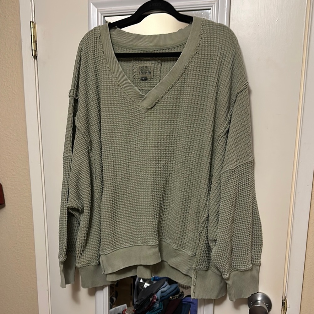 AE Olive Green V-Neck Waffle Knit Sweater